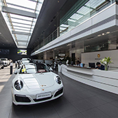 百得利-海淀保時捷中心